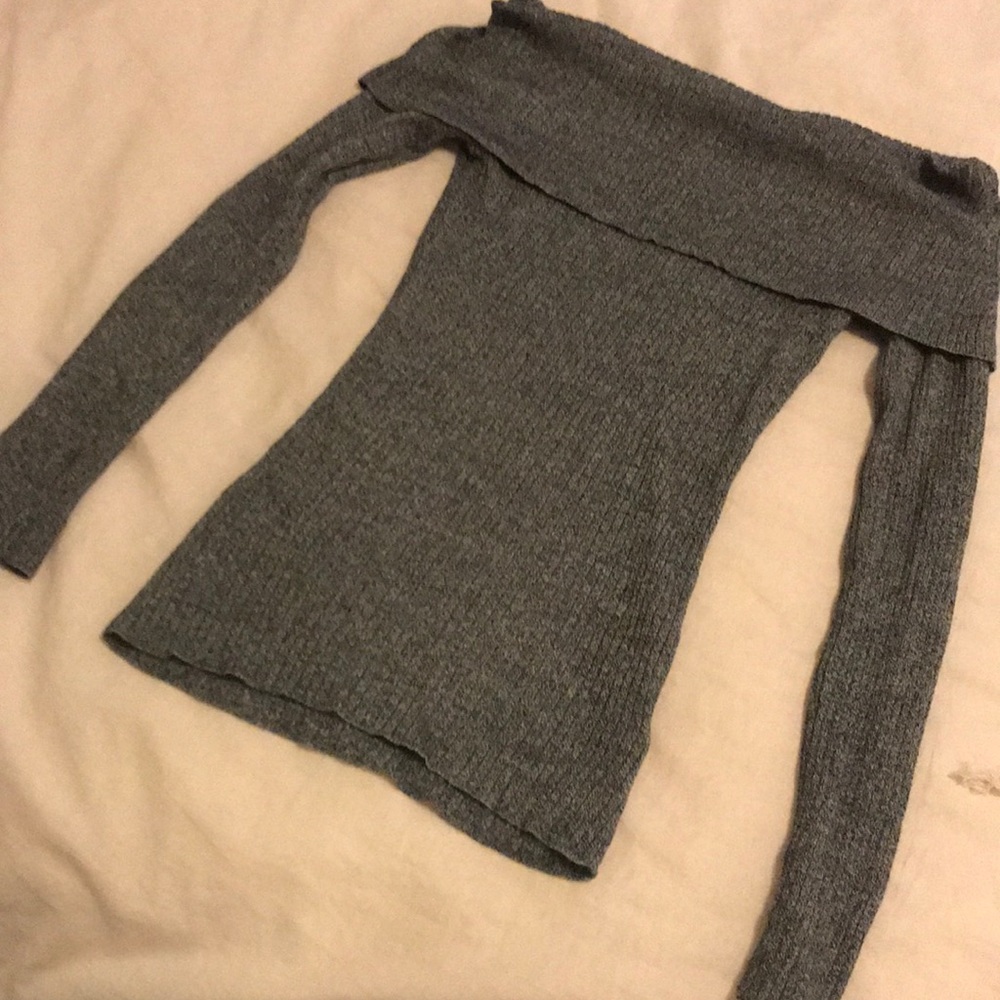 Off the shoulder grey sweater!